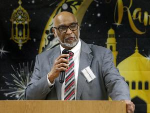 Abdullah Mitchell, executive director of the Council of Islamic Organizations of Greater Chicago, speaks during the event. (Karen Callaway/Chicago Catholic)