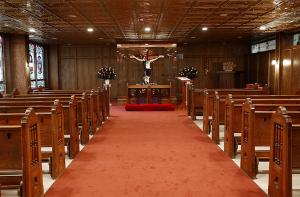 The chapel with the statue. (Karen Callaway/Chicago Catholic)