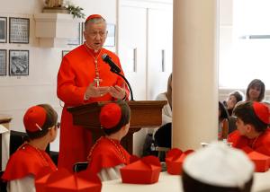 Cardinal Cupich addresses the students. (Karen Callaway/Chicago Catholic)