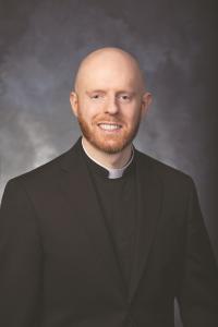 Ryan McMillin, 30 años. Su primera asignación es en St. James, Arlington Heights.