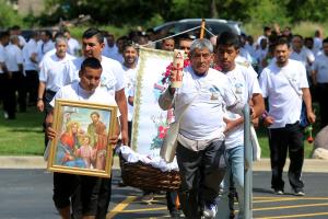 El reconocimiento San Juan Pablo II se otorga al ministerio Camino de Emaús por su gran esfuerzo en la evangelización de la comunidad hispana. En la foto el grupo Hombres de Valor en el retiro de Camino de Emaús el 25 de agosto pasado. Foto: Julie Jaidinger/Católico