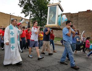 El reconocimiento San Juan XXIII es otorgado a la comunidad parroquial de San José Sánchez del Río, “San Joselito”, como se le llama de cariño, por ser ejemplo de una comunidad viva que lucha por su integración parroquial. En la imagen se aprecia a San José Sánchez del Río durante una procesión de la estatua de Ntra. Sra. De San Juan de
los Lagos en agosto de 2018. Foto:Karen Callaway/Católico