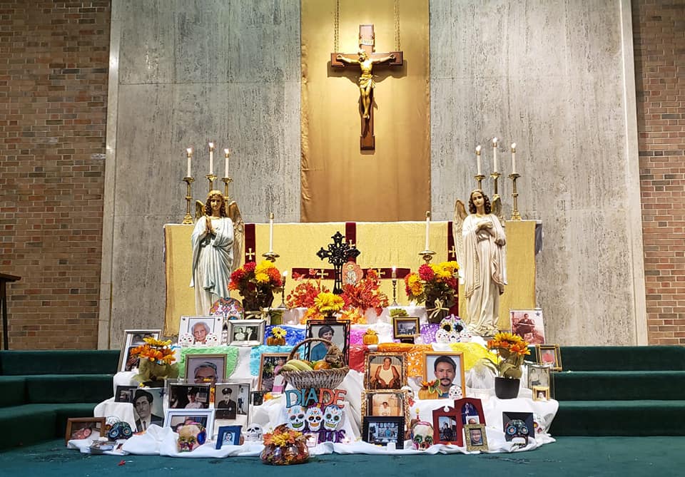 En Chicago, el Día de Muertos no queda eclipsado por la pandemia - Área de  Chicago - Católico