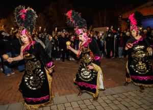 Danzantes de varias parroquias de la arquidiócesis vinieron a celebrar a la Virgen de Guadalupe la noche del 11 al 12 de diciembre. Foto: Cyndy Flores-Mocarski/Católico
