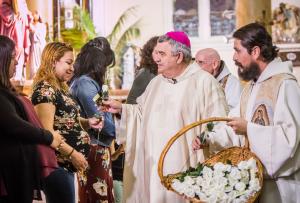 Misa por el Día de la Madre en la iglesia de San José, en 2018. Foto: Natalie Battaglia/Católico