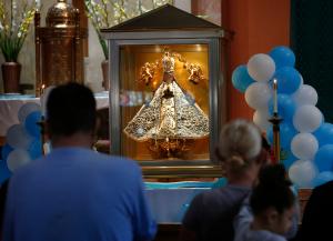 En esta imagen de 2018, la nueva comunidad parroquial de San José Sánchez del Río celebra la efigie de Ntra. Sra. de San Juan de los Lagos. Foto: Karen Callaway/Católico