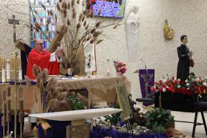 El padre Giovanni Bisotto durante la misa para conmemorar el martirio de Sto. Toribio Romo el 24 de febrero.