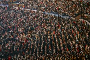 La multitud de católicos provenientes de todo el país energetizó el Lucas Oil Stadium de Indianápolis. Foto: Jacob Bentzinger, en colaboración con National Eucharistic Congress