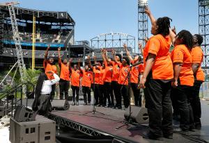 Miembros del coro de muchachos de Leo High School, que cautivó al público en America’s Got Talent. Foto: Karen Callaway/Católico
